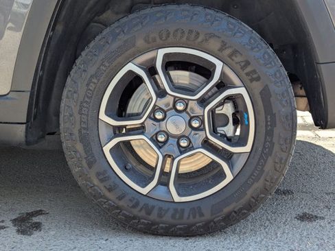 Used 2023 Jeep Grand Cherokee Trailhawk AWD/4WD image 9