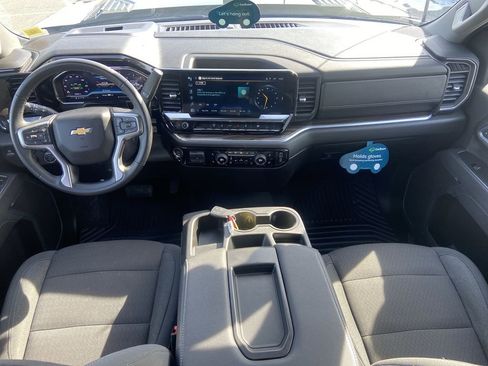 Certified 2025 Chevrolet Silverado 2500 LT w/ Convenience Package AWD/4WD image 20