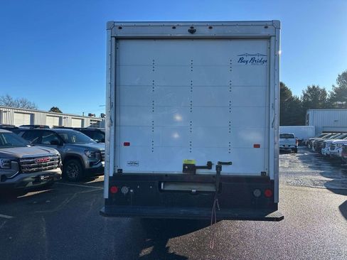 Used 2022 GMC Savana 3500 w/ Power Convenience Package image 4