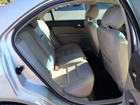 Used 2012 Ford Fusion Hybrid image 23