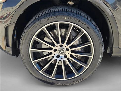 Used 2023 Mercedes-Benz GLC 300 4MATIC Coupe image 23