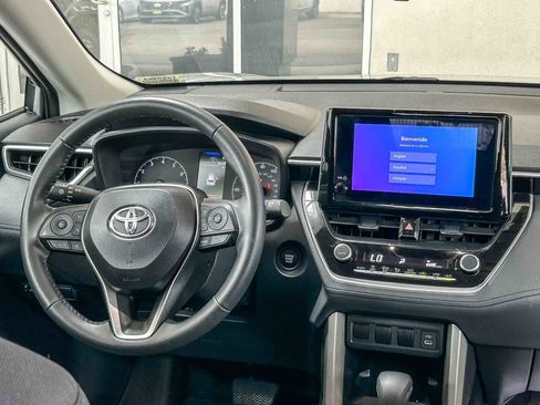 Used 2024 Toyota Corolla Cross LE w/ Moonroof Package AWD/4WD image 11