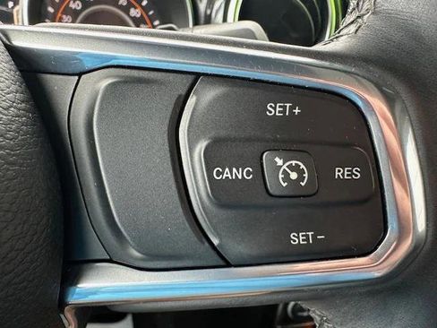 Certified 2022 Jeep Wrangler Unlimited Sahara image 15