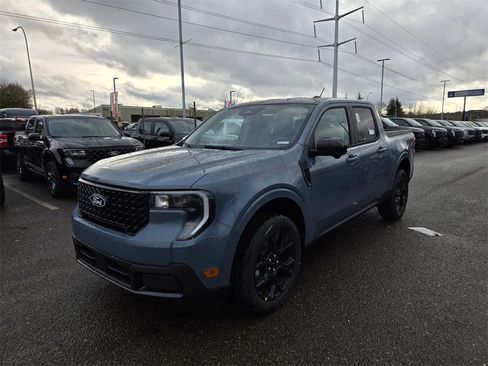 New 2026 Ford Maverick Lariat w/ Black Appearance Package image 1