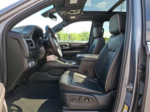 Used 2021 GMC Yukon XL SLT w/ SLT Premium Package AWD/4WD image 15