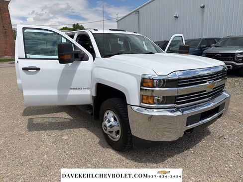 Used 2016 Chevrolet Silverado 3500 W/T w/ WT Convenience Package AWD/4WD image 25