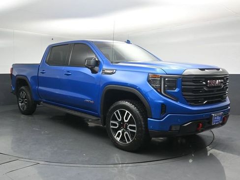 Used 2023 GMC Sierra 1500 AT4 w/ AT4 Premium Package AWD/4WD image 1