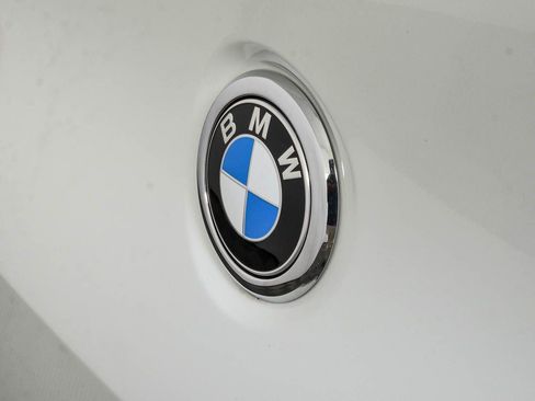 Used 2025 BMW X4 xDrive30i AWD/4WD image 36