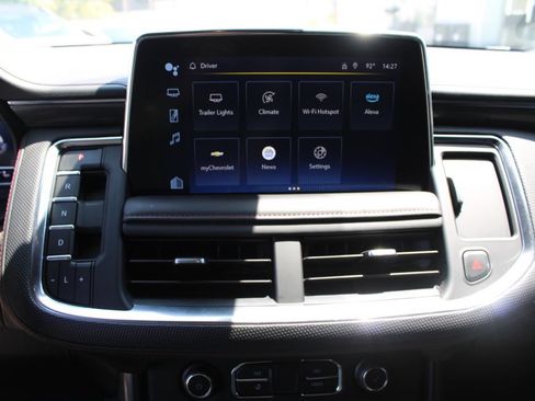 Used 2024 Chevrolet Suburban RST RWD image 26