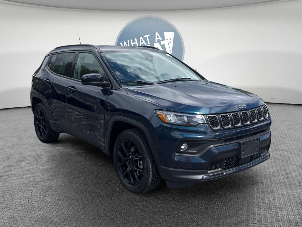 Used 2024 Jeep Compass Latitude w/ Altitude Special Edition AWD/4WD image 1