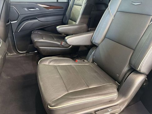 Used 2021 Cadillac Escalade ESV Premium Luxury w/ Driver Assist Tech Package AWD/4WD image 27