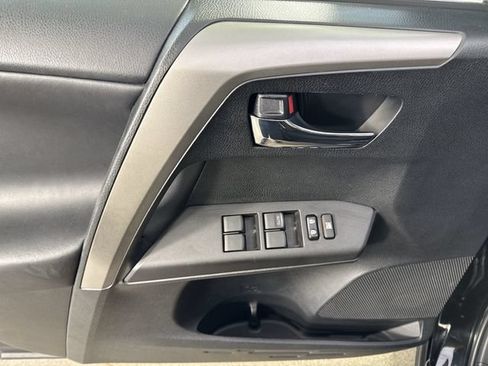 Used 2016 Toyota RAV4 XLE AWD/4WD image 20