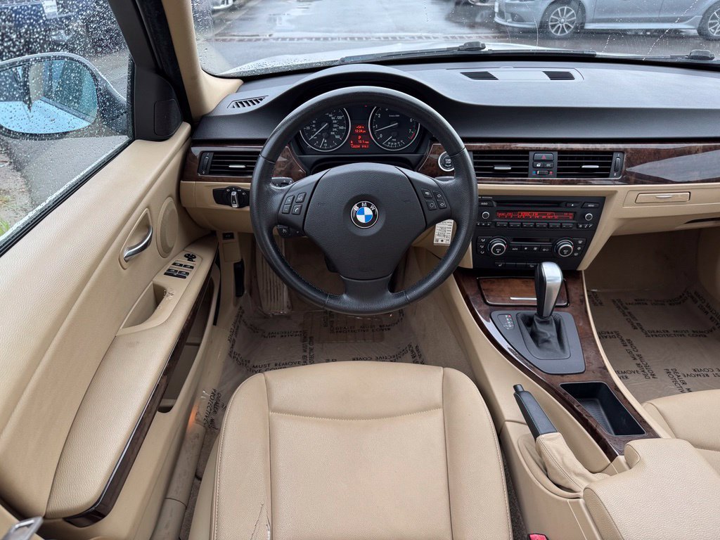 Used 2009 BMW 328i xDrive Sedan AWD/4WD image 13