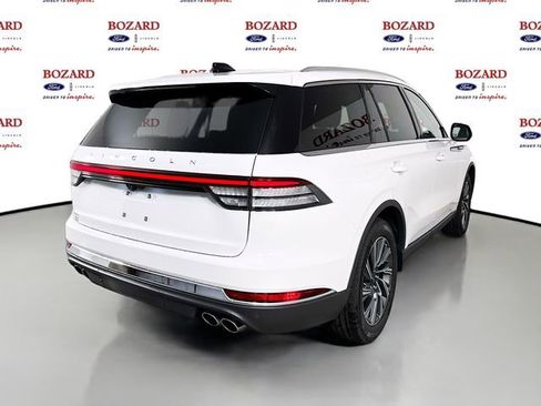 New 2026 Lincoln Aviator AWD image 7