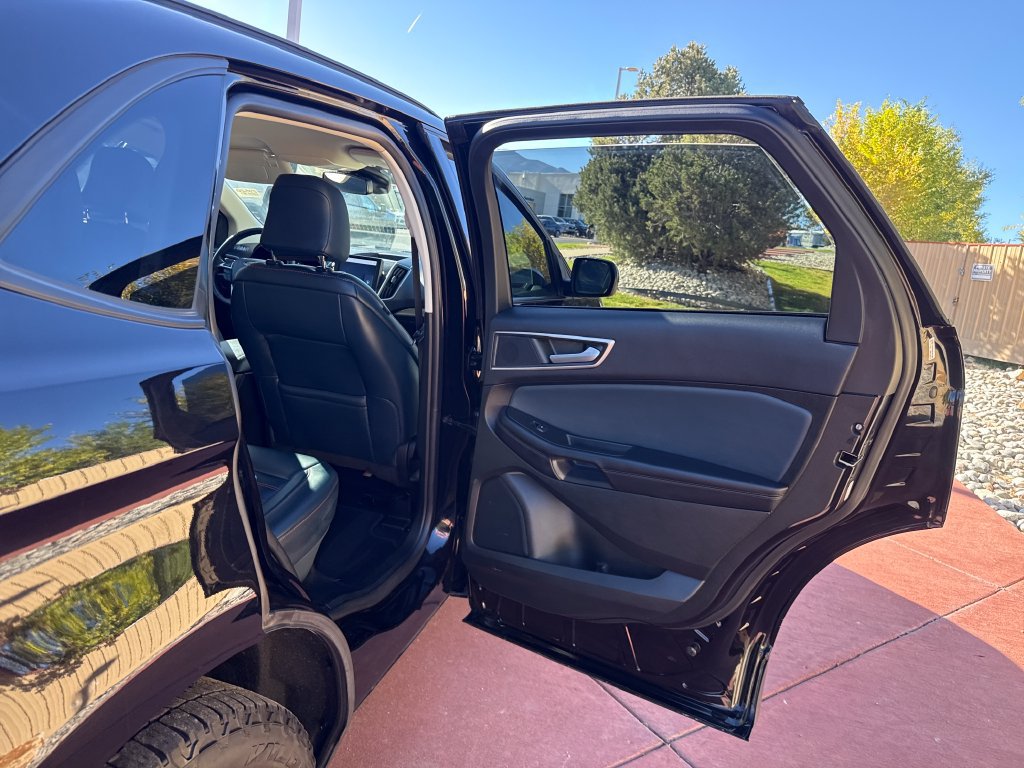 Used 2023 Ford Edge SEL w/ Sport Appearance Package AWD/4WD image 23