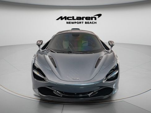 Used 2021 McLaren 720S RWD image 3