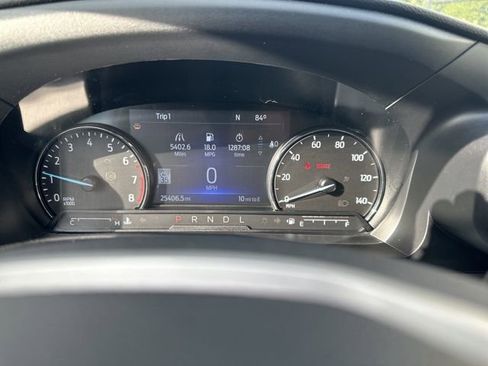 Used 2022 Ford Explorer XLT w/ Equipment Group 202A image 18