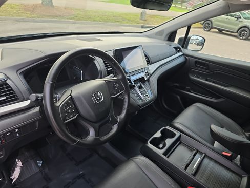 Used 2024 Honda Odyssey EX-L image 16