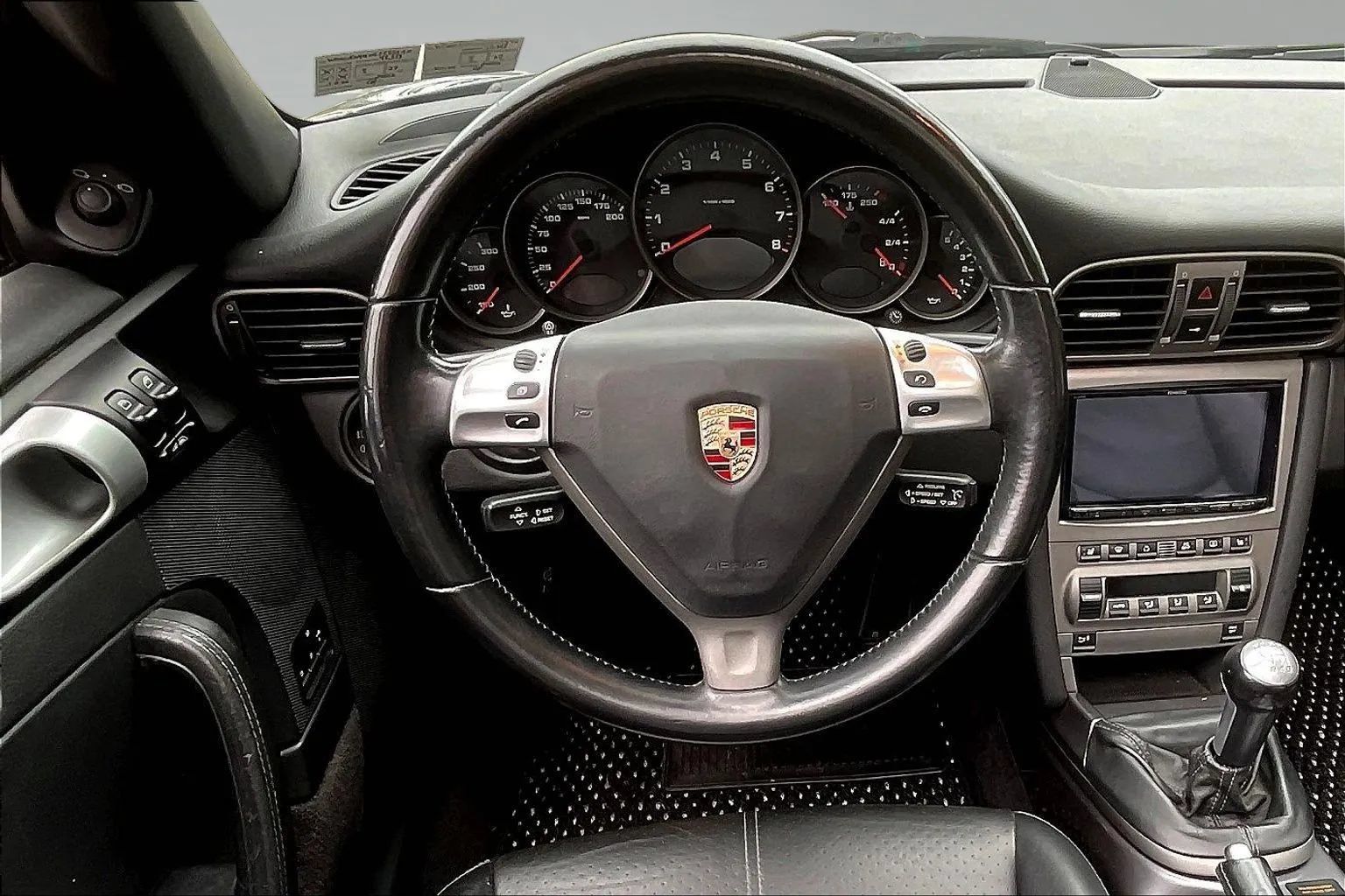 Used 2006 Porsche 911 Carrera RWD image 8