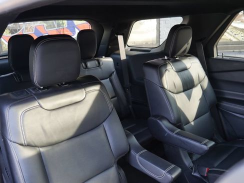 Used 2024 Ford Explorer ST w/ Equipment Group 401A AWD/4WD image 9