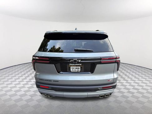 Used 2026 Chevrolet Traverse Z71 w/ Driver Confidence Package AWD/4WD image 6