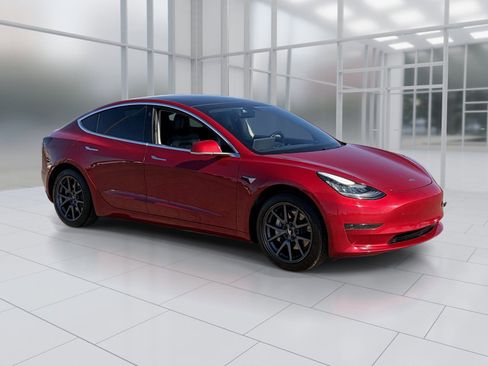 Used 2020 Tesla Model 3 Standard Range image 8