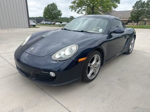 Used 2011 Porsche Cayman image 1