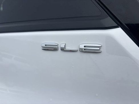 Used 2024 GMC Terrain SLE image 49