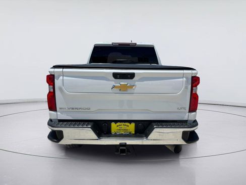 Used 2022 Chevrolet Silverado 2500 LTZ AWD/4WD image 4