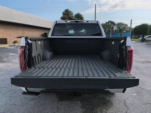 Used 2024 Toyota Tundra Limited AWD/4WD image 12