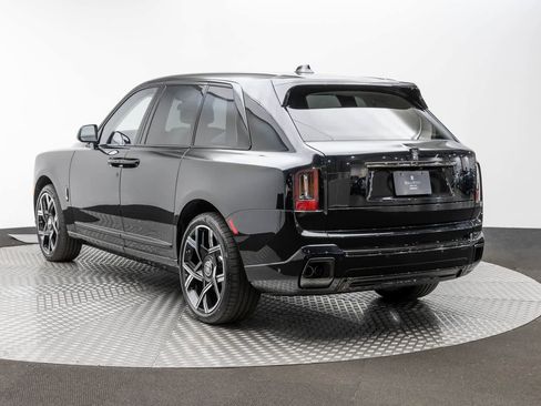 New 2027 Rolls-Royce Cullinan Black Badge AWD/4WD image 4