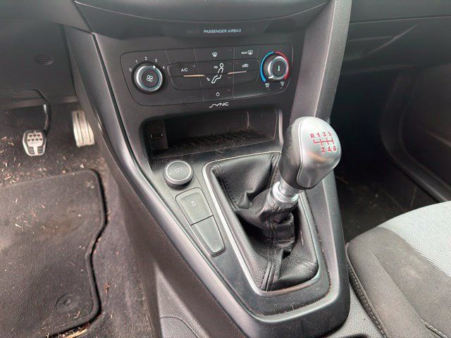Used 2016 Ford Focus ST FWD image 23