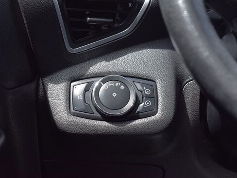 Used 2013 Ford C-MAX SEL FWD image 18