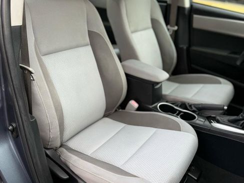 Used 2017 Toyota Corolla L FWD image 12