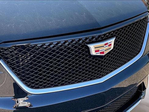 Certified 2024 Cadillac XT6 Sport w/ LPO, Floor Liner Package AWD/4WD image 31