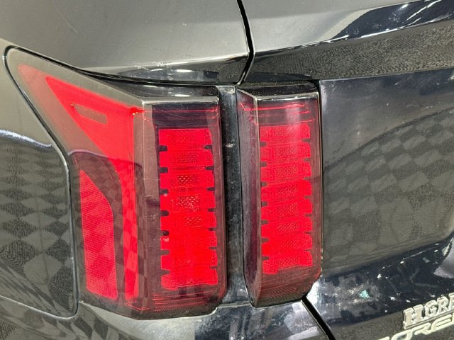 Used 2023 Kia Sorento LX FWD image 32