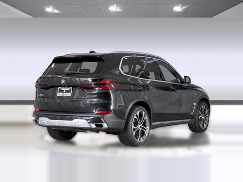 Used 2026 BMW X5 sDrive40i w/ Climate Comfort Package RWD image 9