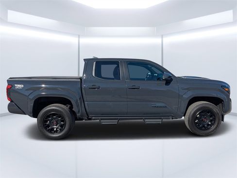 Used 2024 Toyota Tacoma TRD Sport image 2