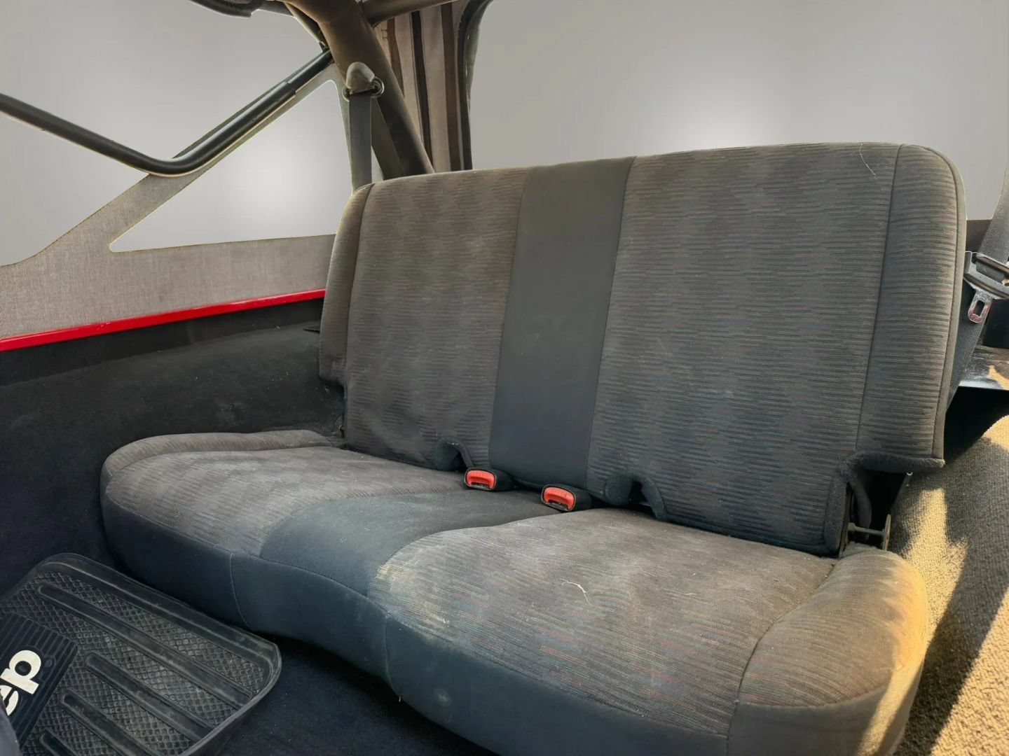 Used 2005 Jeep Wrangler Unlimited Rubicon AWD/4WD image 12