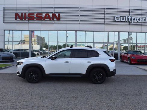 Used 2025 MAZDA CX-50 AWD 2.5 S w/ Premium Package image 3