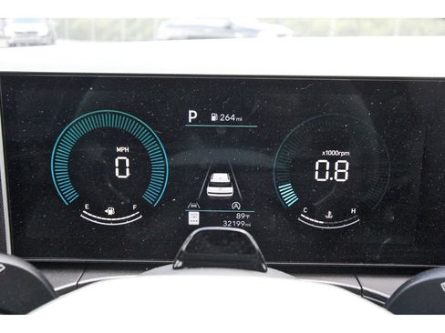 Certified 2025 Hyundai Santa Fe SEL FWD image 17