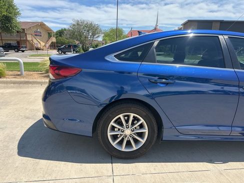 Used 2018 Hyundai Sonata SE w/ Cargo Package image 9