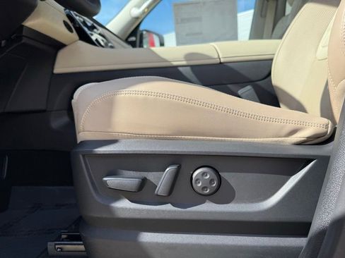 New 2026 Nissan Armada Platinum image 13