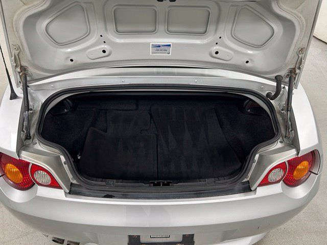 Used 2004 BMW Z4 2.5i RWD image 11