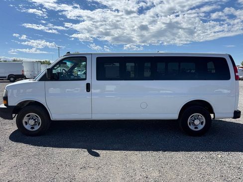 Used 2020 Chevrolet Express 3500 LS RWD image 7