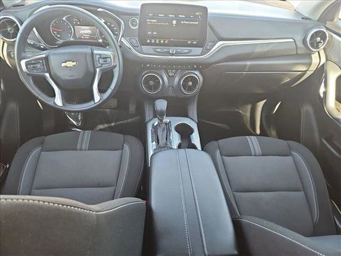 Used 2025 Chevrolet Blazer LT image 18