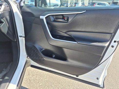 Used 2025 Toyota RAV4 LE image 29