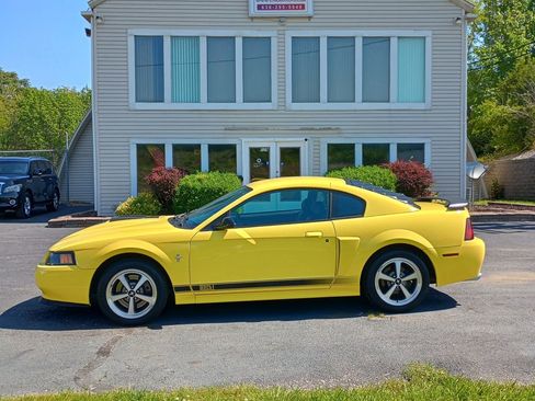 Used 2003 Ford Mustang Mach 1 image 2