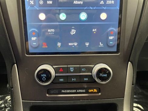 Used 2021 Ford Edge SEL w/ Convenience Package AWD/4WD image 7