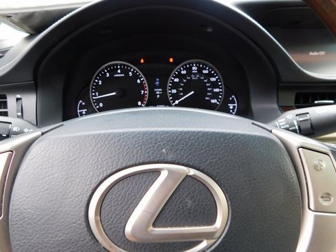 Used 2015 Lexus ES 350 image 30